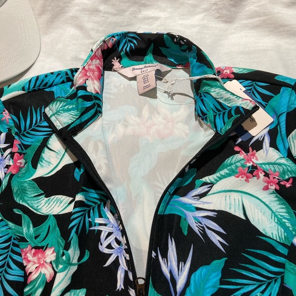 Women’s Tommy Bahama L/S Golf Shirt! Size small, plus hat! NWT! - Picture 2 of 10